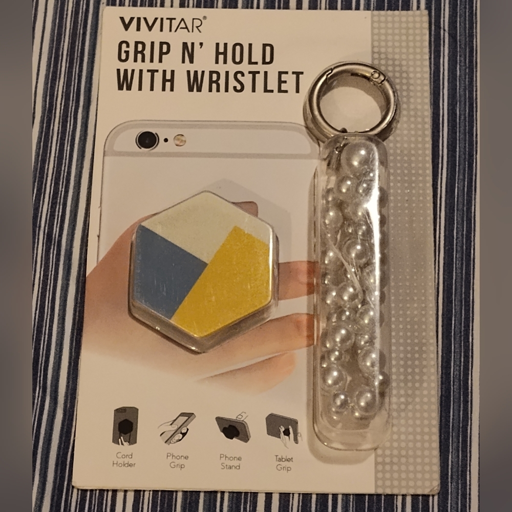 NWT!! VIVITAR Grip & Hold w/ Wristlet